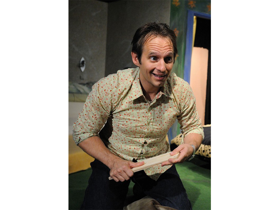 malcom in schlafzimmergste 1.jpg